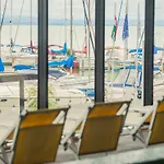 Bed and breakfast Bl Garden Panzió Balatonlelle