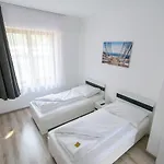 Bl Garden Panzió Bed and breakfast