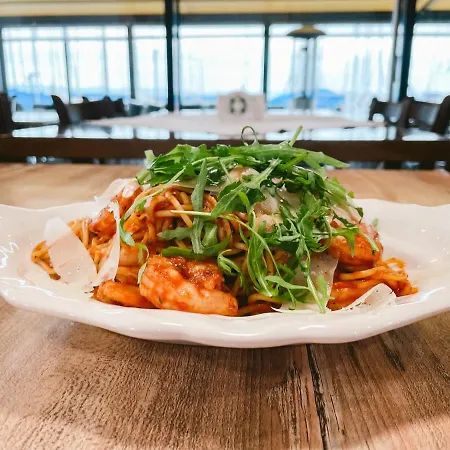 Bl Garden Panzio バラトンレッレ