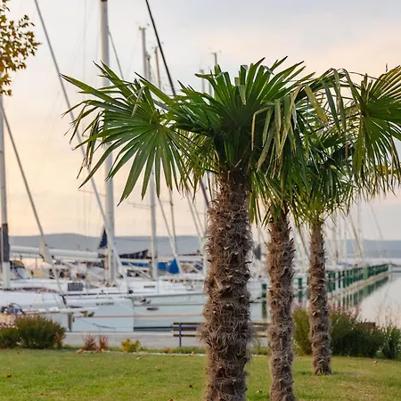 Bl Garden Panzio Balatonlelle