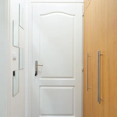 Bed & Breakfast Bl Garden Panzio 2*