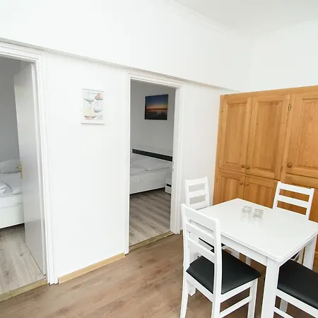 Bl Garden Panzio Bed & Breakfast Balatonlelle