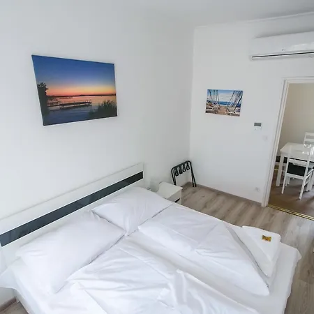 Bl Garden Panzio Bed & Breakfast 2*