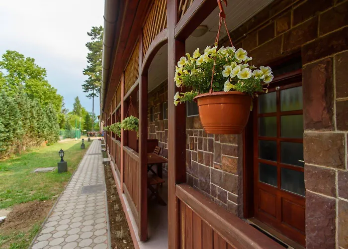 Bl Garden Panzio 住宿加早餐酒店 4*
