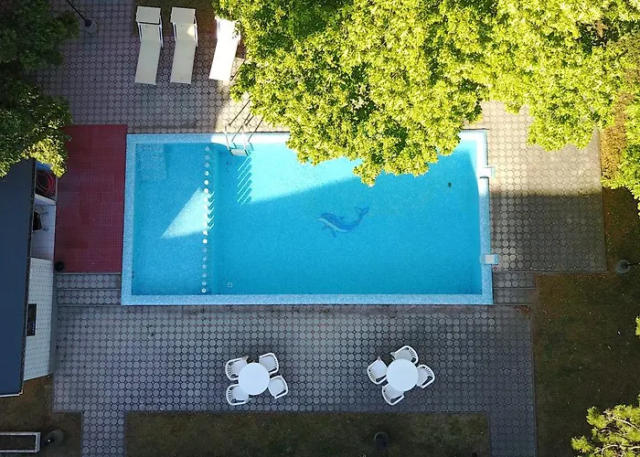 Bl Garden Panzio 4*