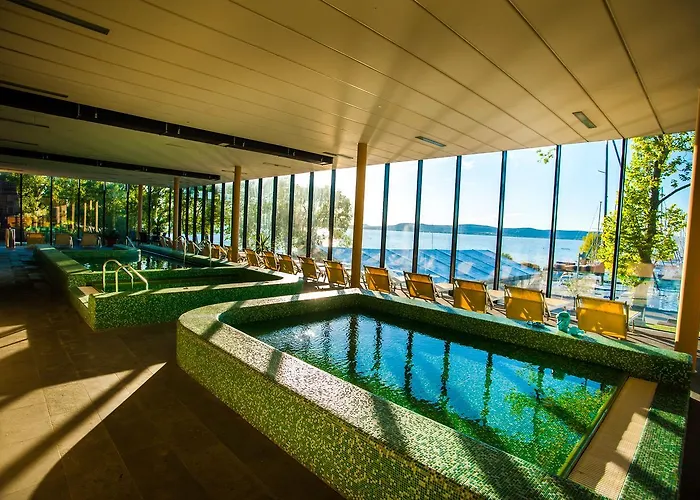 Bl Garden Panzio 住宿加早餐酒店 巴拉通雷勒