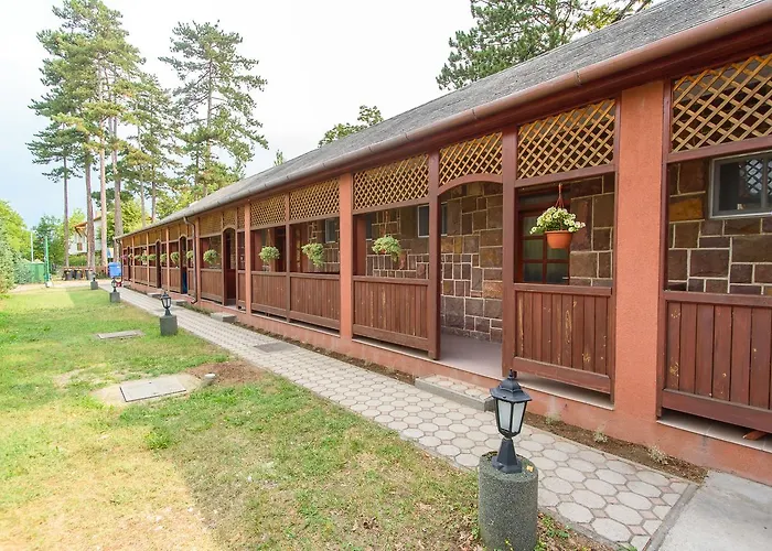 Bl Garden Panzio 4*